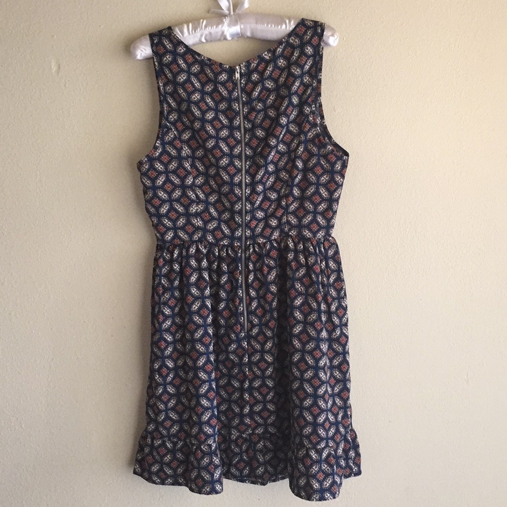 🔥 Patterned Dress 🔥 - Picture 3 of 6